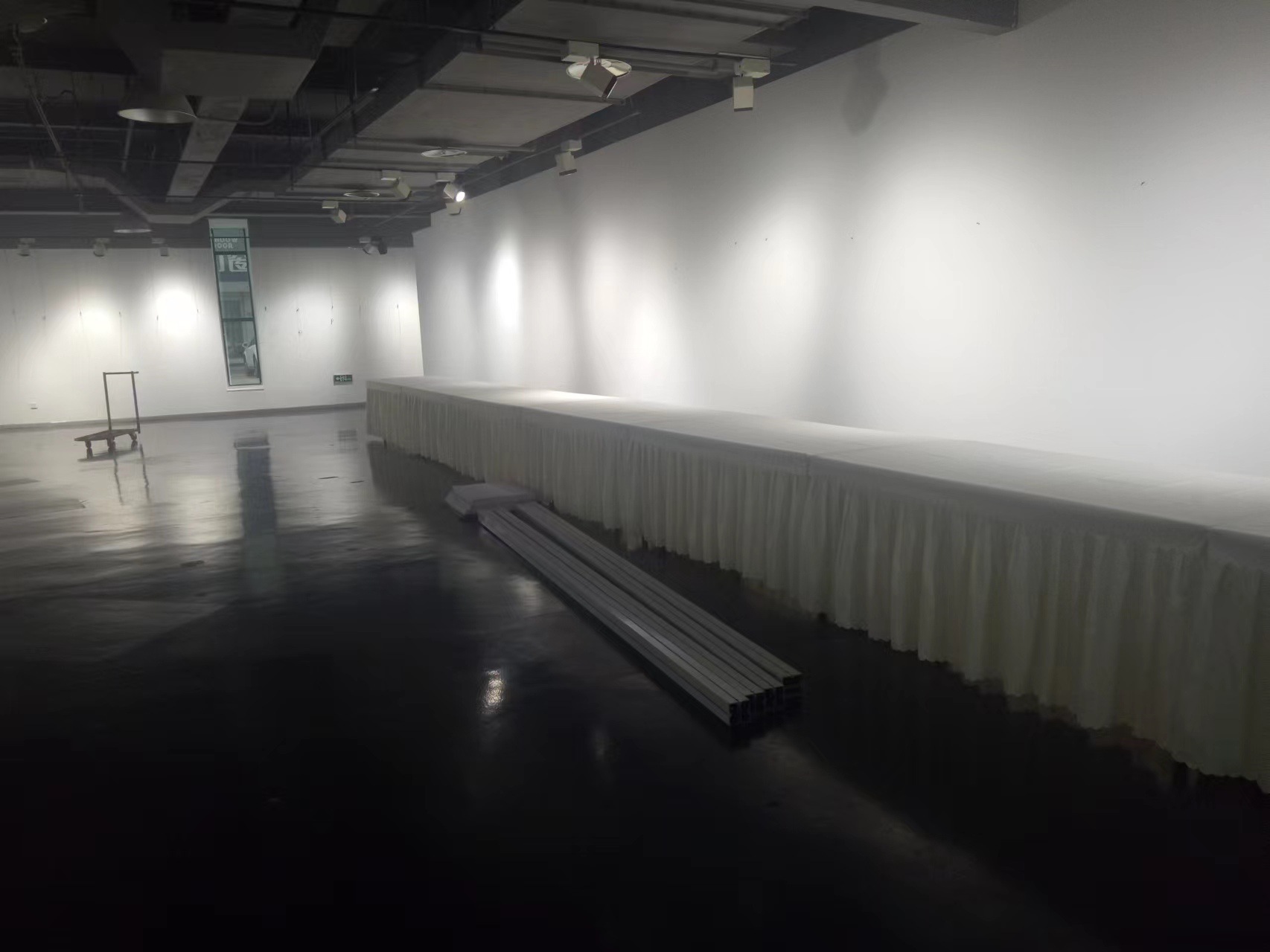 德陽(yáng)市大型活動(dòng)展板租賃搭建與專(zhuān)業(yè)平面設(shè)計(jì)一體化服務(wù)